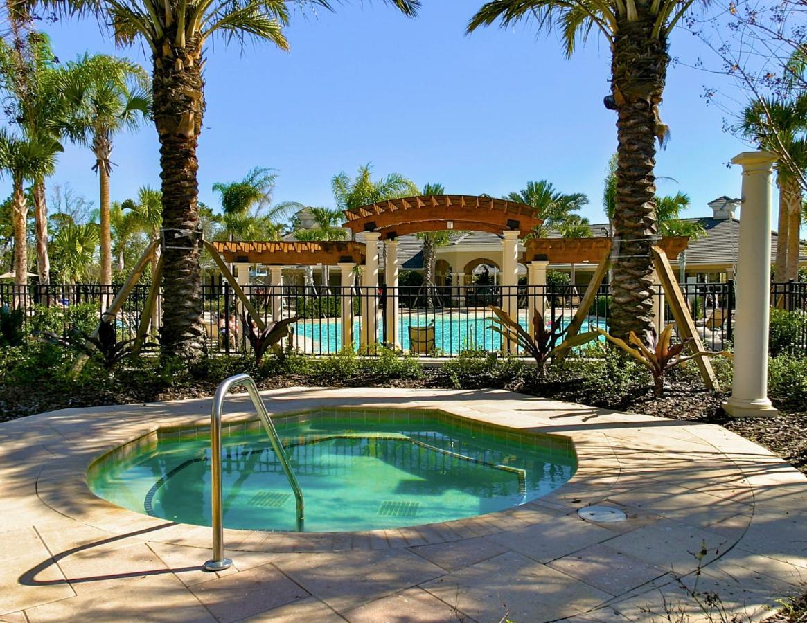 Luxurious Condo - Just 2 Miles From Disney #404 Orlando Exterior photo